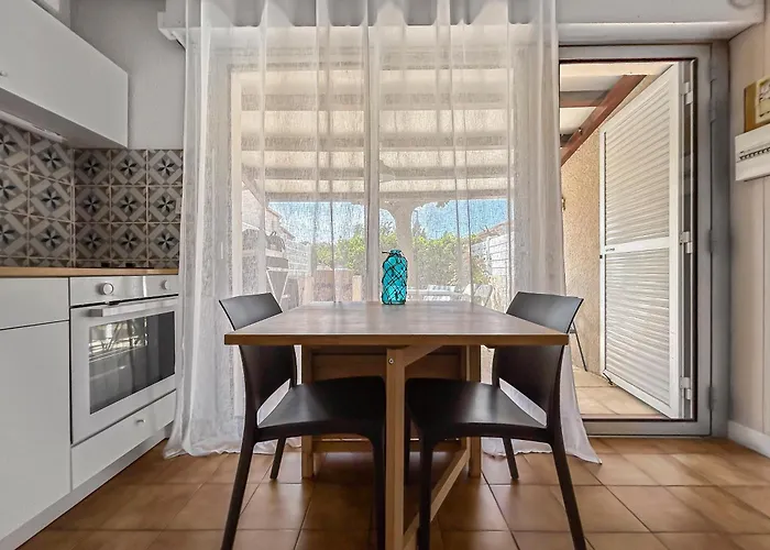 Tres Calme A Saint-cyprien 300m De La Διαμέρισμα